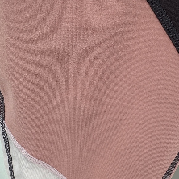 Fabletics Activewear Sporty ColorblockZone High-Waisted Leggings in Charcoal SzL - Picture 8 of 13